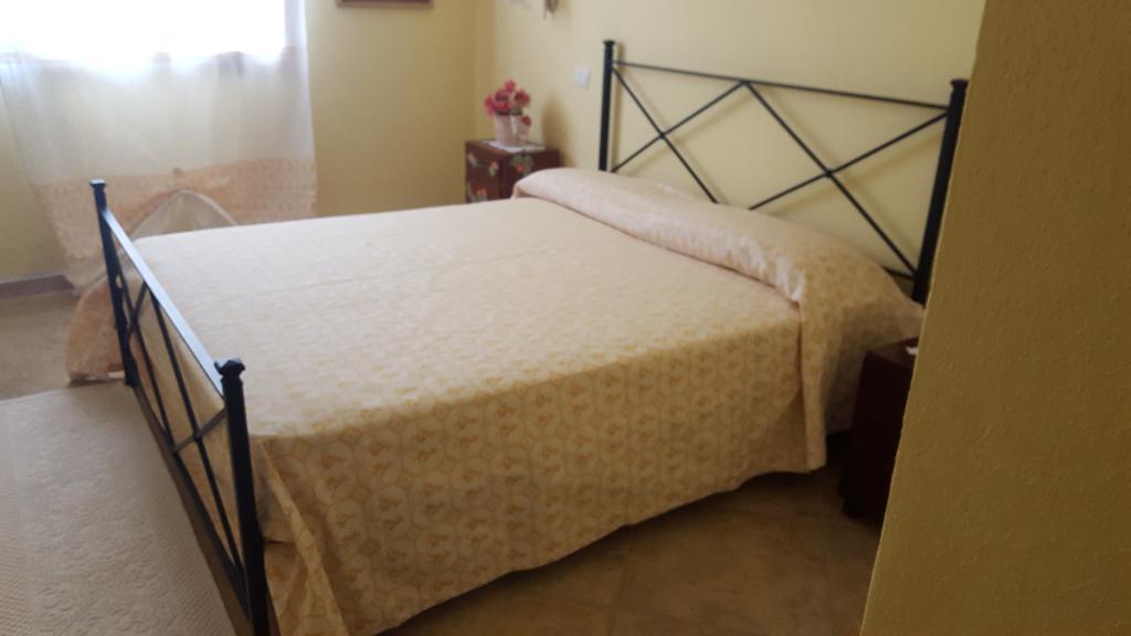 Villa Renzo E Lucia Sant Isidoro  ภายนอก รูปภาพ