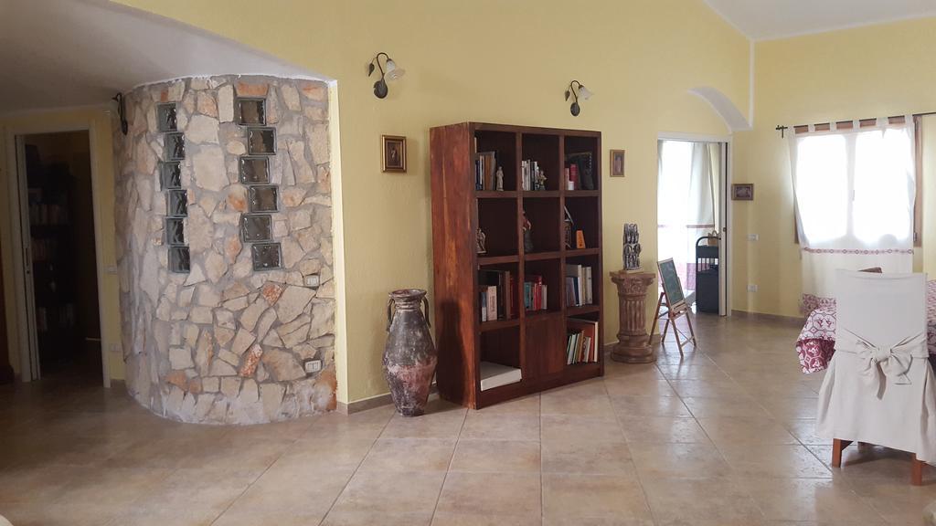 Villa Renzo E Lucia Sant Isidoro  ภายนอก รูปภาพ