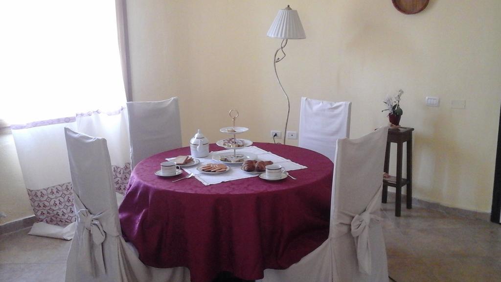 Villa Renzo E Lucia Sant Isidoro  ภายนอก รูปภาพ