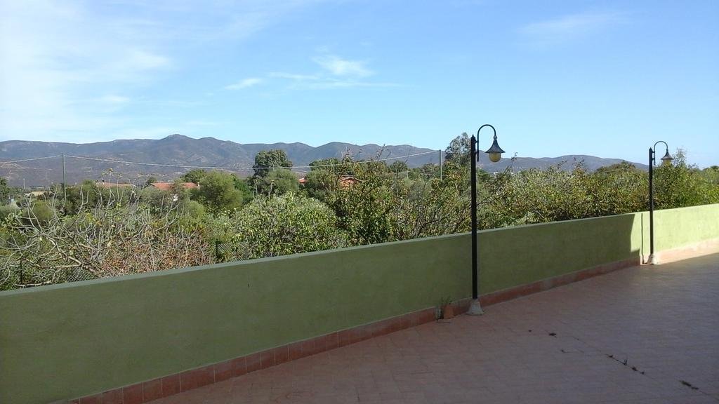 Villa Renzo E Lucia Sant Isidoro  ภายนอก รูปภาพ