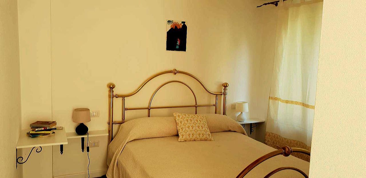 Villa Renzo E Lucia Sant Isidoro  ภายนอก รูปภาพ