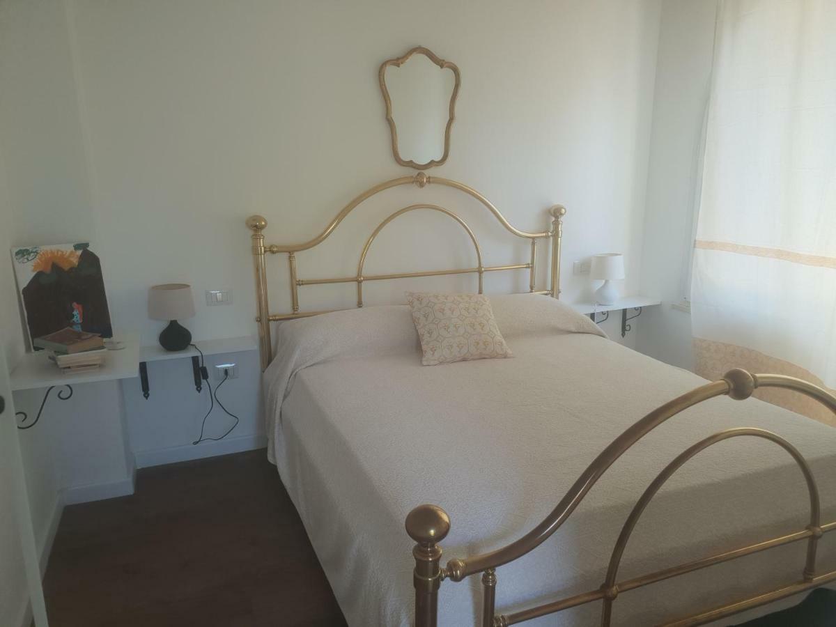 Villa Renzo E Lucia Sant Isidoro  ภายนอก รูปภาพ